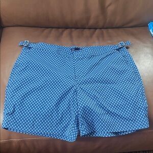 Geometric Print Flat Front Shorts in Navy